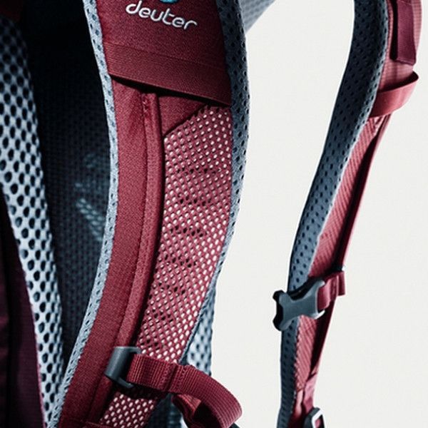 Рюкзак DEUTER Futura 28 колір 5528 cranberry-maron